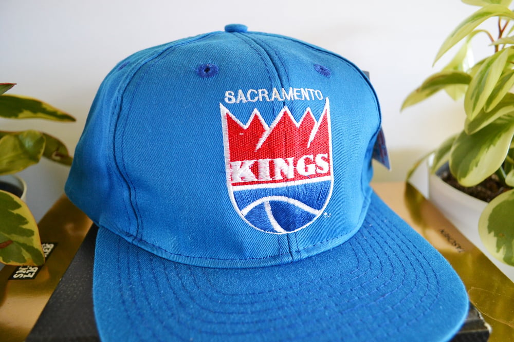 Image of Vintage 1990's Sacramento Kings Drew Pearson Snapback Hat