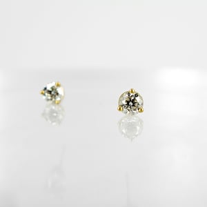 Image of 14k yellow gold diamond stud earrings 2 = .60ct GSI3. PJ6009