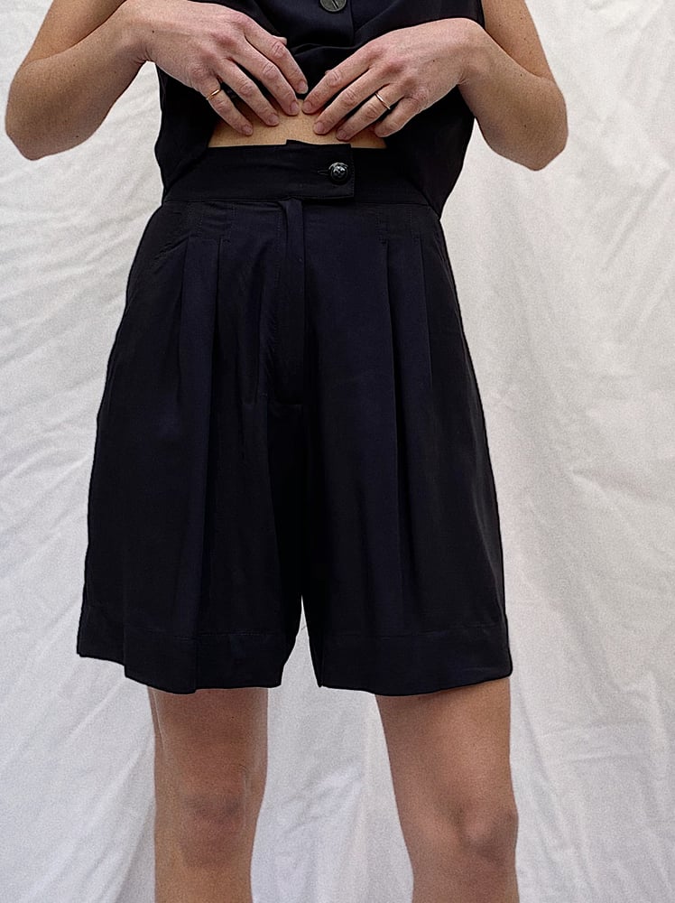 Image of CARLA long shorts 2 fabrics IVORI 