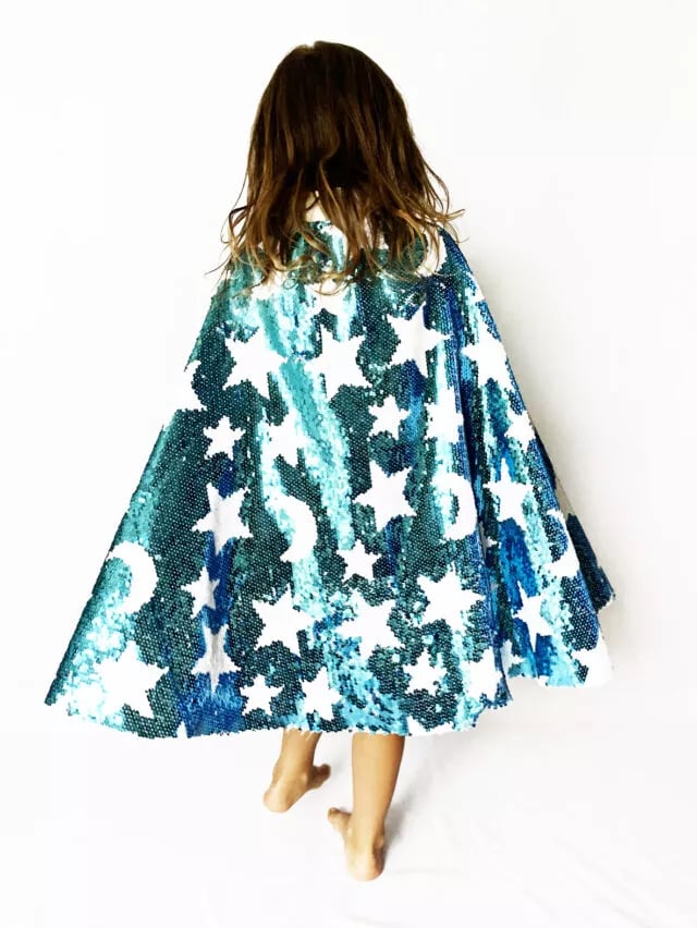 Image of Capa cósmica de estrellas y lunas