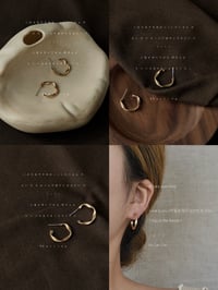 Image 3 of SIMPLE C EARRINGS C形耳圈