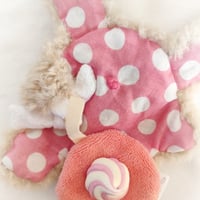 Image 5 of Doudou Inséparable Meringue 🩷 & sa Lune Cerises 🍒