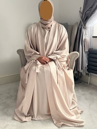 Image 4 of Farasha - Two Piece Kimono - Beige