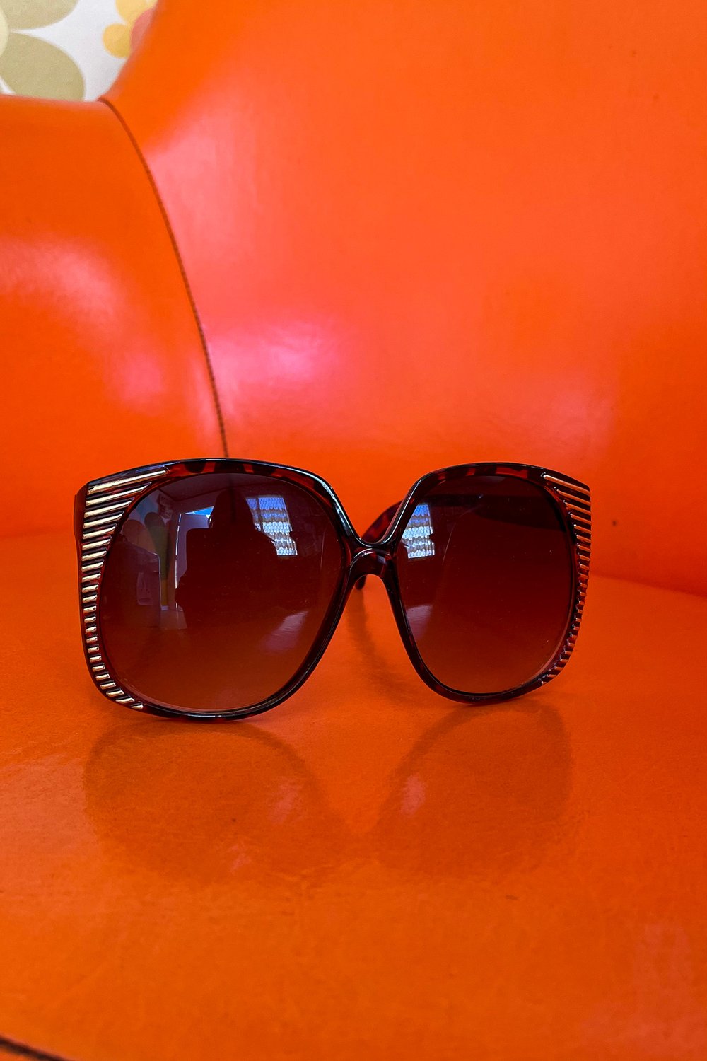 Vintage 1970s dead stock sunglasses (bug eyes)