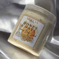 Image 2 of Honey & Oats Foaming Body Scrub