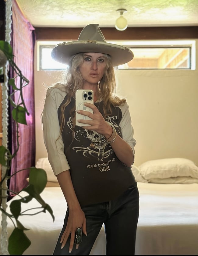 1979-80 Grateful Dead skull tour raglan tee