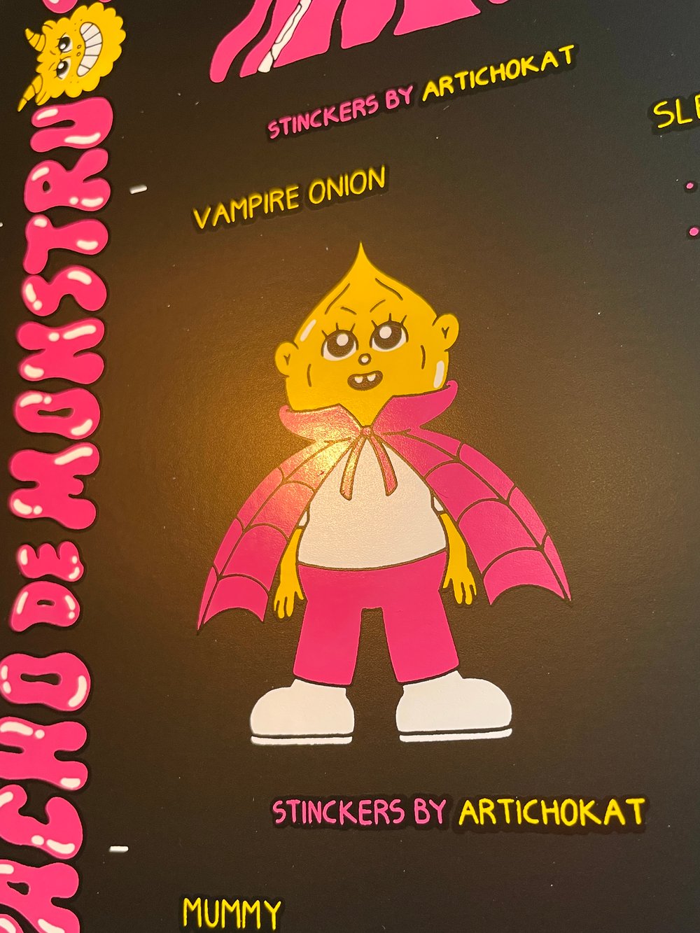 Monster Dispatch/Despacho de Monstruos by Artichokat