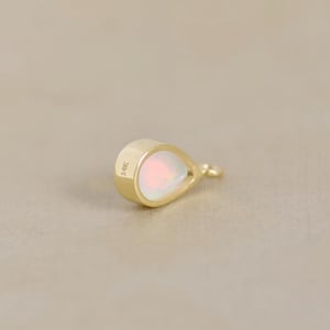 Image of Fire Opal cabochon pear shape 14k gold necklace no.1
