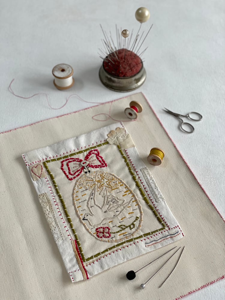 Image of  Dove & Bow Embroidery Template