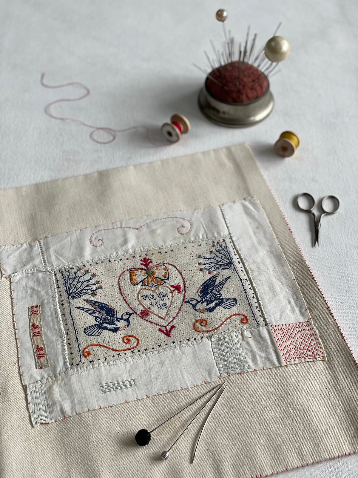 Image of Sacred Heart & Doves Embroidery Template