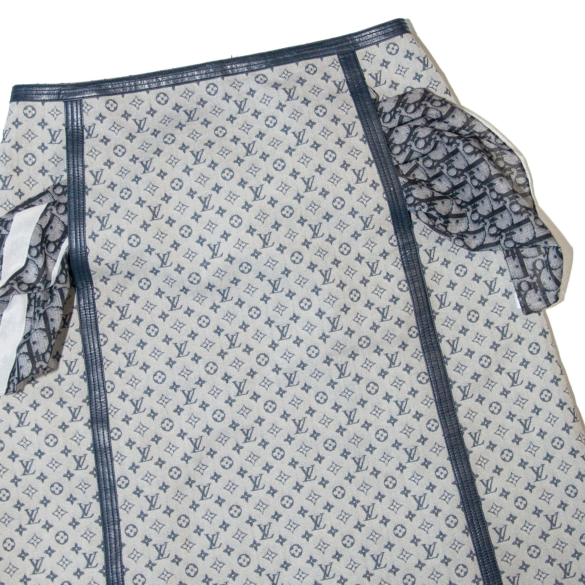 Image of Louis Vuitton by Marc Jacobs 2000 Runway Monogram Canvas Skirt