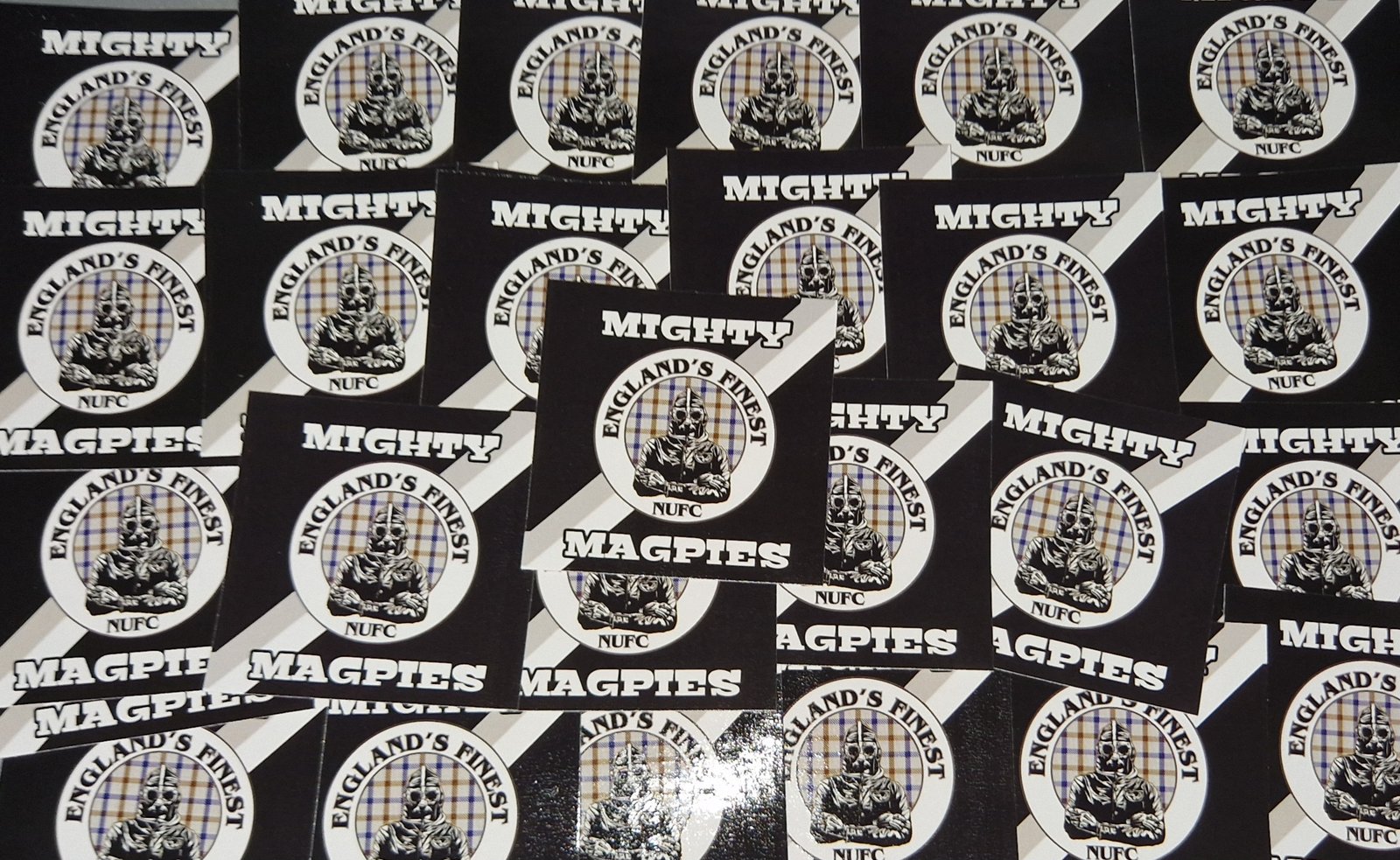 Pack Of 25 7x7cm Newcastle. Mighty Magpies Football/Ultras Stickers ...