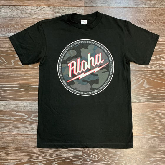 Image of Aloha Waukee Camo Black Men's T-shirt 