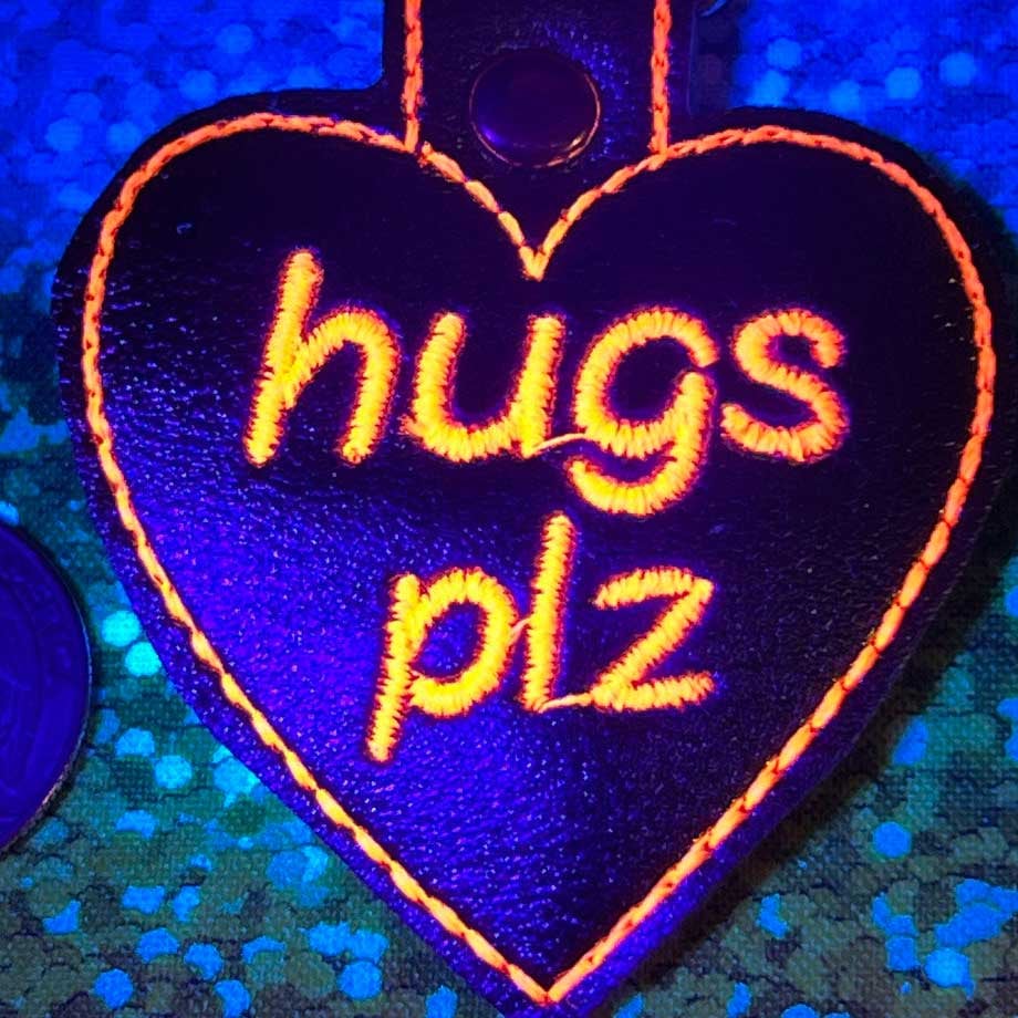 Image of Clip Tag: hugs plz