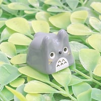 Image 2 of baby totoro ceramic keycap