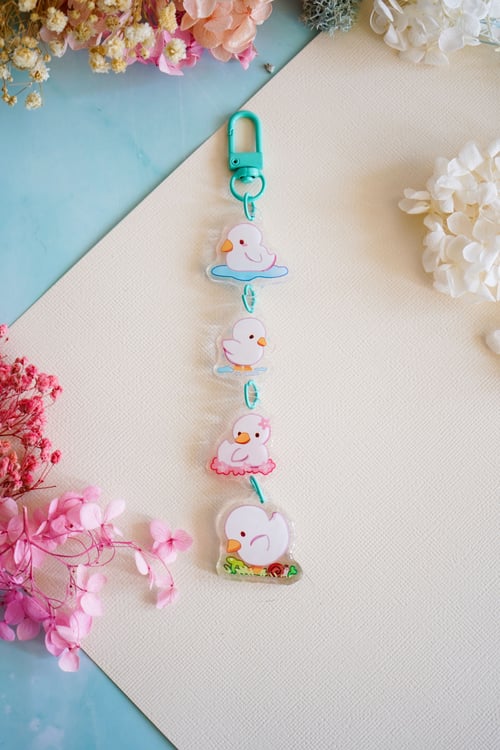 Image of Ducks being just Duck Linking Charm