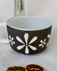 Image 1 of 'Flores del Cielo' Mug