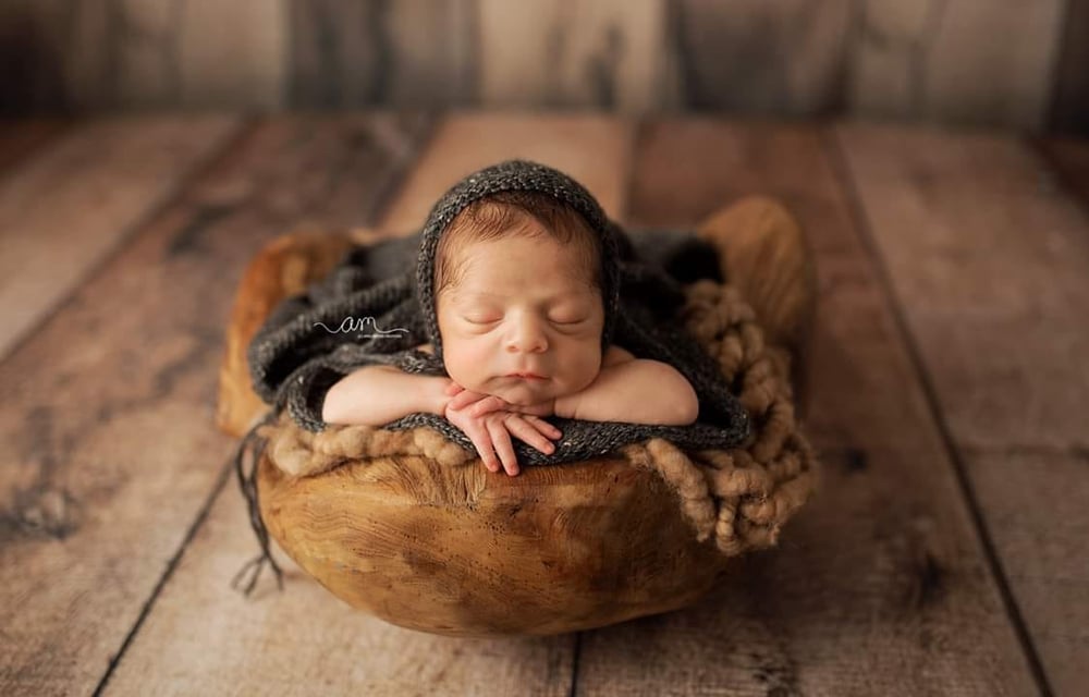 Image of Oynx Tweed Knit Bonnet & Wrap