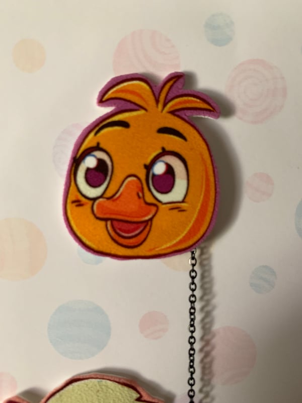 Image of Fnaf chica pizza pin