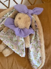 Image 2 of EN STOCK : DOUDOU ET SA TENUE LIBERTY MAUVE