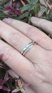 Image 3 of Mini Signet ring 1.5mm 