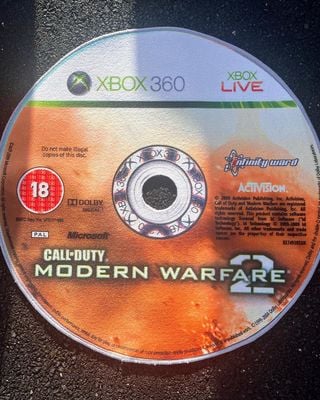 Modern Warfare 2 disc only contains 70MB of data