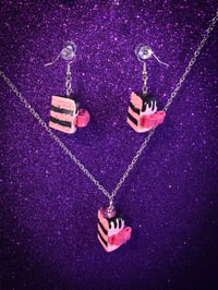 Image 1 of Sweet 1600 Birthday Cake Jewelry Set