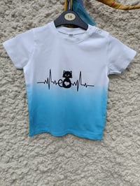 Image 2 of Blue dip dyed cat heart T age 2-3 years