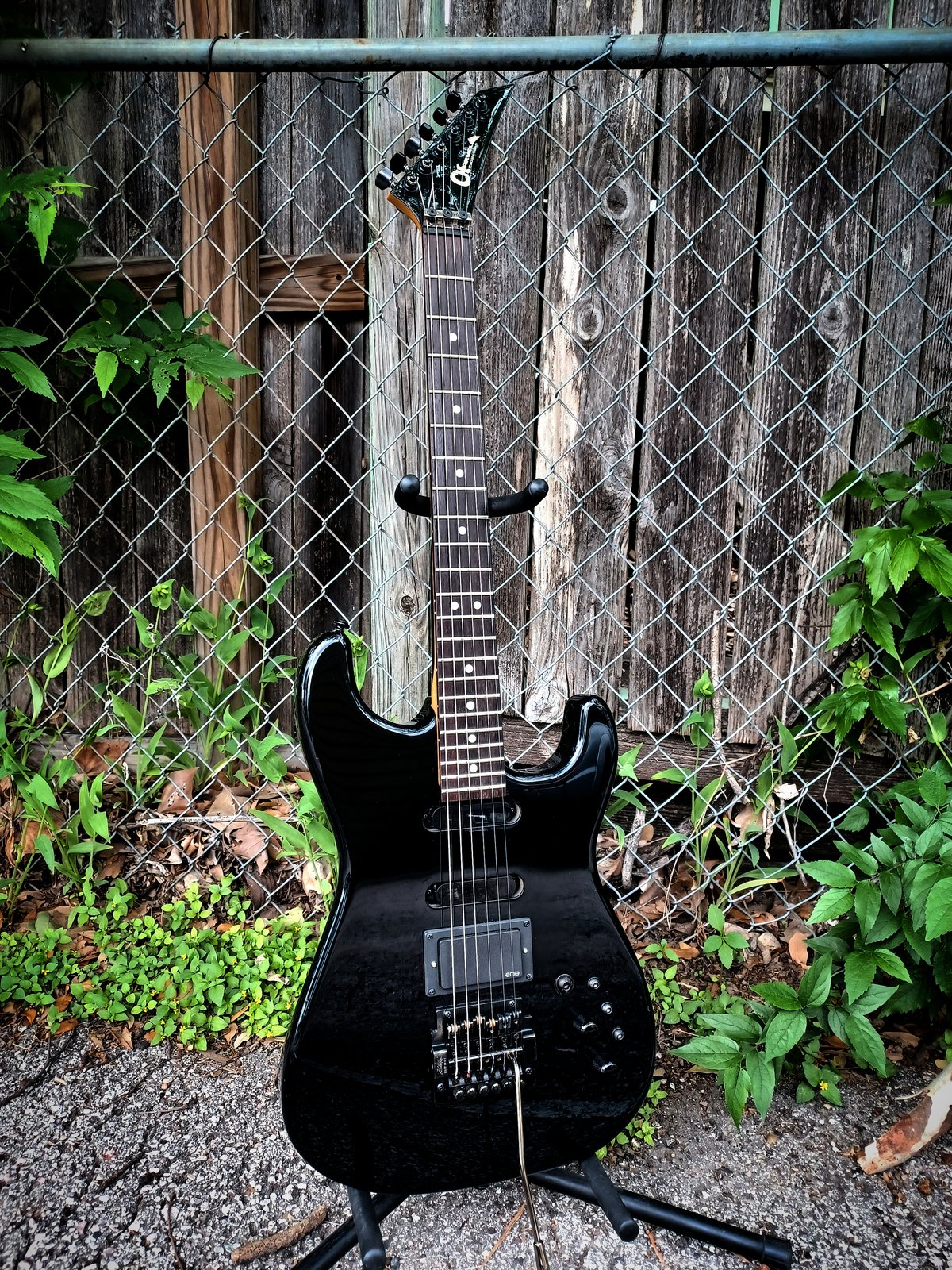 86 CHARVEL MODEL 4 | BARBARIAN ELECTRONICS
