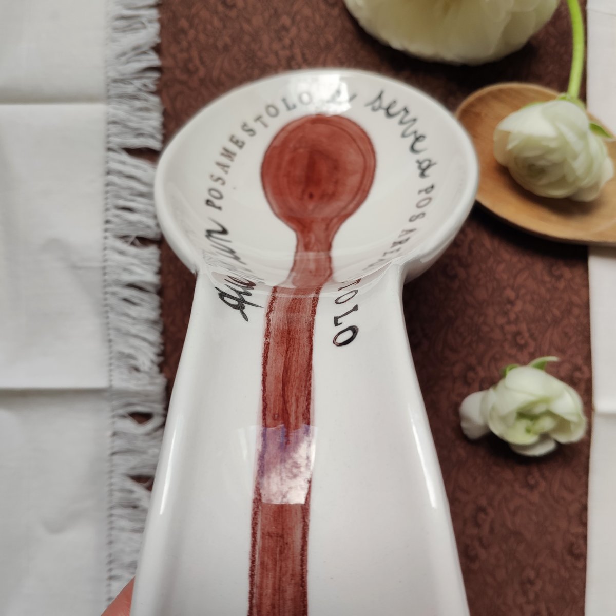 POSAMESTOLO - QUESTO È UN POSAMESTOLO E SERVE A POSARE IL MESTOLO