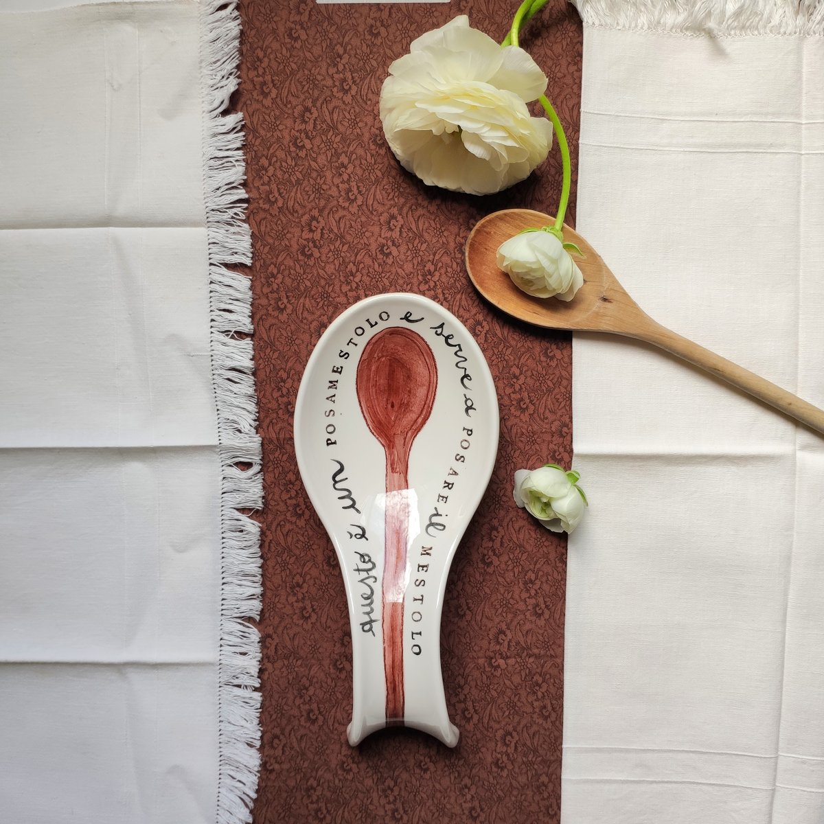 POSAMESTOLO - QUESTO È UN POSAMESTOLO E SERVE A POSARE IL MESTOLO