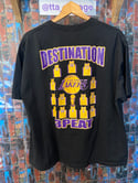 2010 Lakers 3 Peat T-shirt (XL)