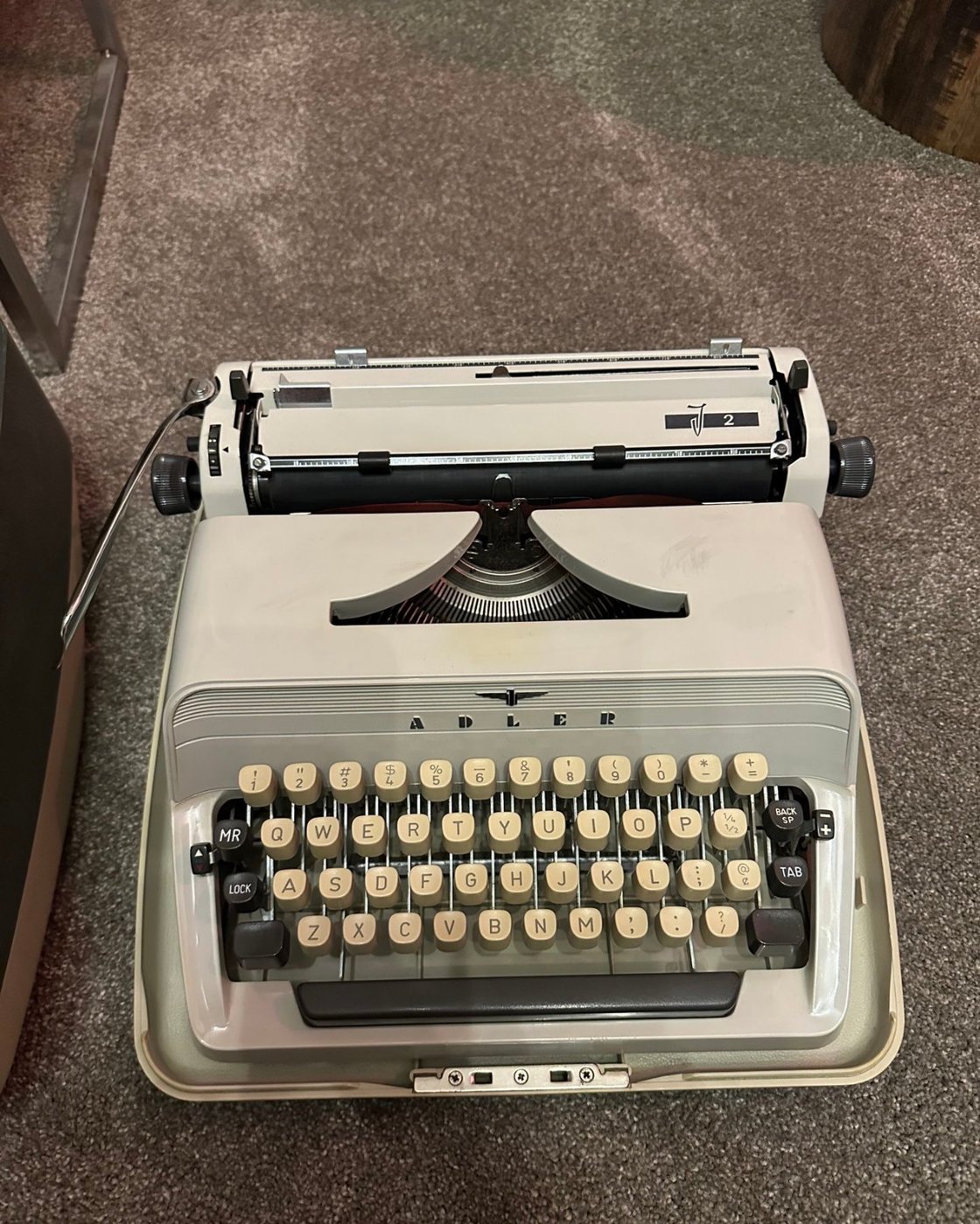 Image of 1970's Vintage Adler J2 Typewriter With Case & Manual