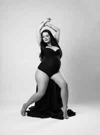 Image 4 of Mini Session Maternity or Birthday 