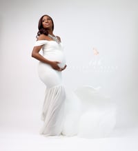 Image 5 of Mini Session Maternity or Birthday 
