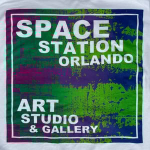 Studio & Gallery white tee RBGDx420