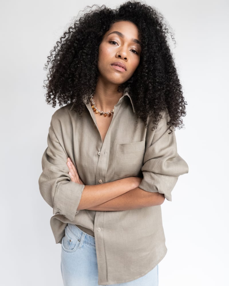 Image of OY A Oversized Linen Cuff Shirt in Ash