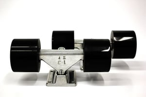 13ST Skateboard Truck Set