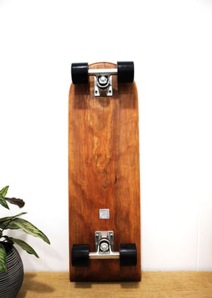 13ST Pinstripe Cruiser Skateboard