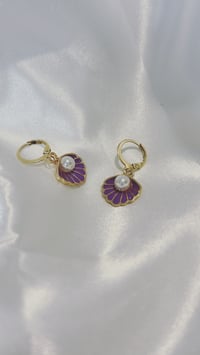 Image 4 of SHELLFISH EARRING 