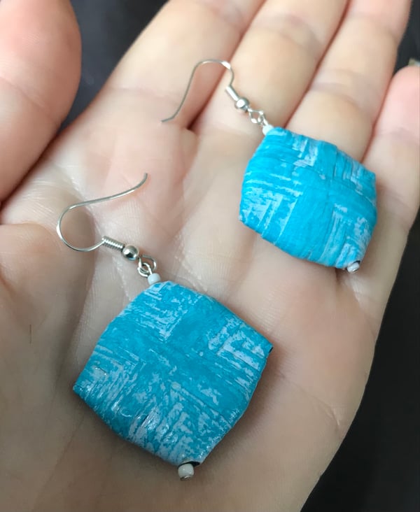 Image of Paper bead earrings 