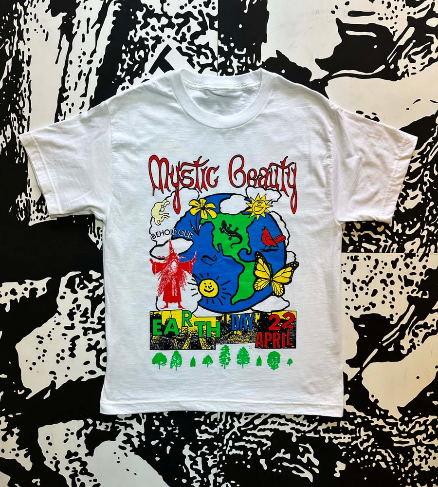Image of EARTH DAY 2023 (WHITE SHORT SLEEVE)