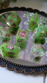 Image 2 of Let Me See You Toto-roll dice set