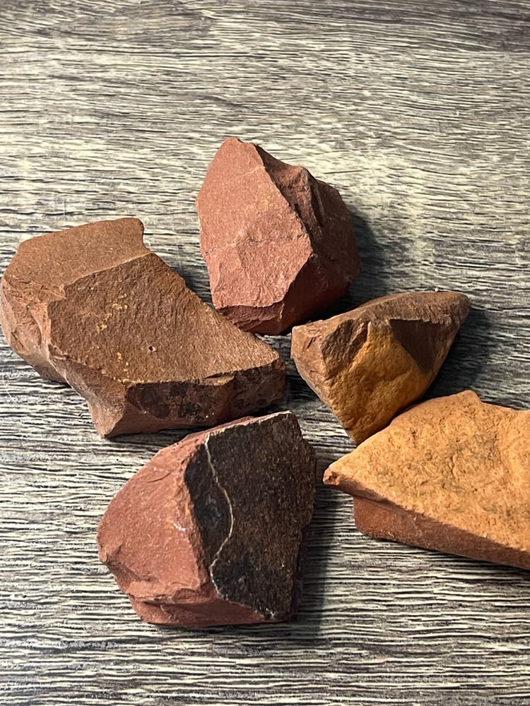 Image of Red jasper raws 