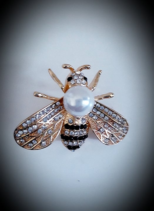 Tichso 6pcs Honeybee Bee Brooch Pins for Women Fashion Set Rhinestone Brooches Elegant Personality Brooch Pins Women's Brooches