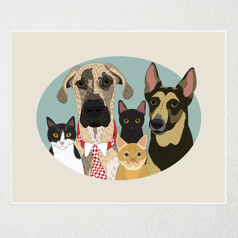 Image of 5 or more pet portraits in a single oval frame
