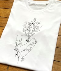 Image 3 of T-SHIRT mixte FEMME FLEUR - THE SIMONES X NOTHING WILD