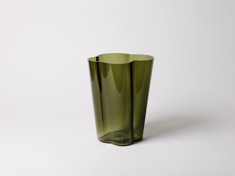 Image of Vase Alvar Aalto moosgrün hoch