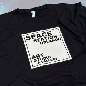 Studio & Gallery small filled tee