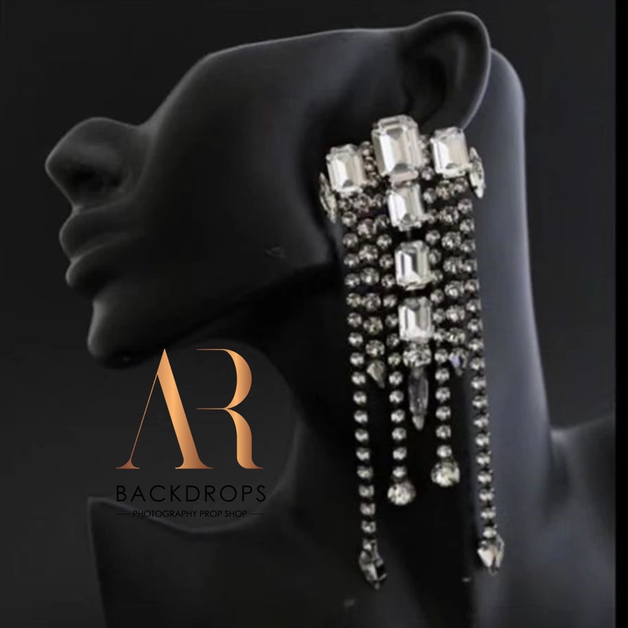 Image of Lila crystal earrings